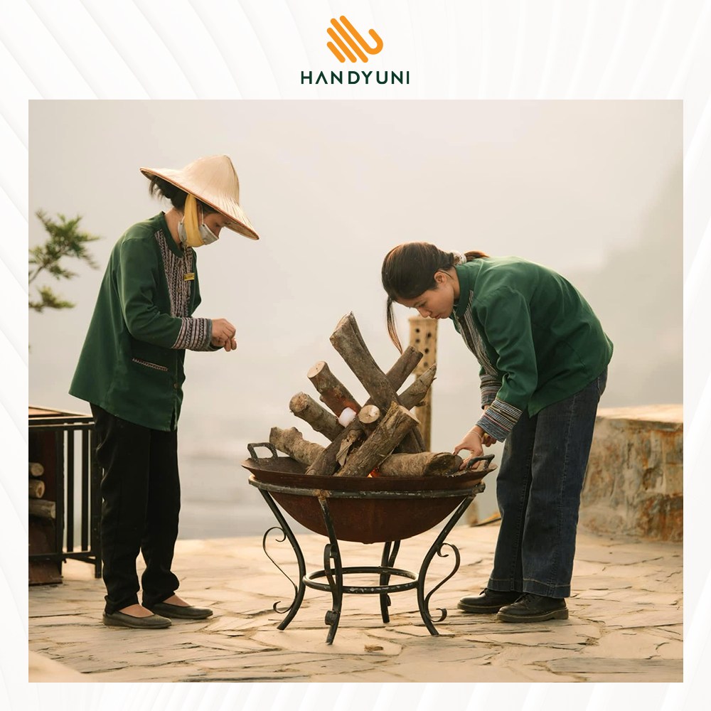 9-dong-phuc-khach-san Handyuni có nhiều mẫu đồng phục khách sạn đa dạng với chất lượng cao