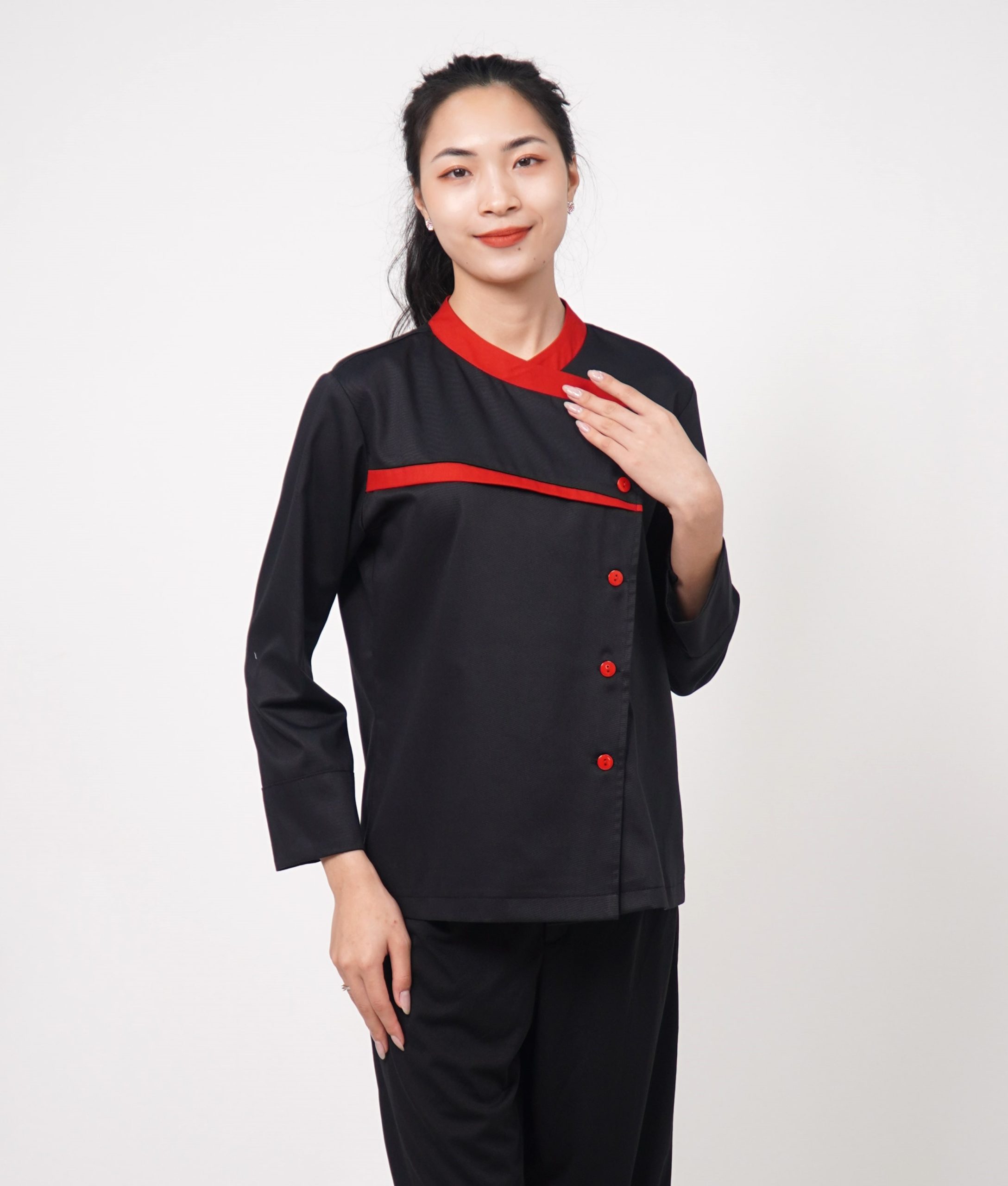 Ao-dau-bep-dai-tay-mau-den-3