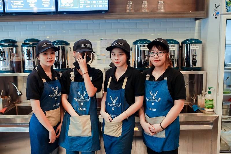 Mẫu đồng phục quán trà sữa The Alley sang chảnh