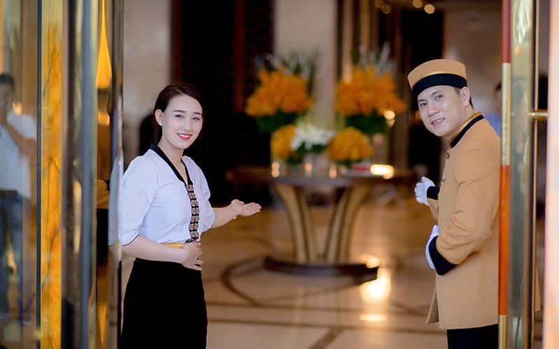 Mẫu đồng phục khách sạn Mường Thanh cho nhân viên Doorman, Doorgirl