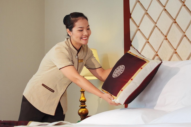 Mẫu đồng phục khách sạn Rex dành cho nhân viên phục vụ phòng