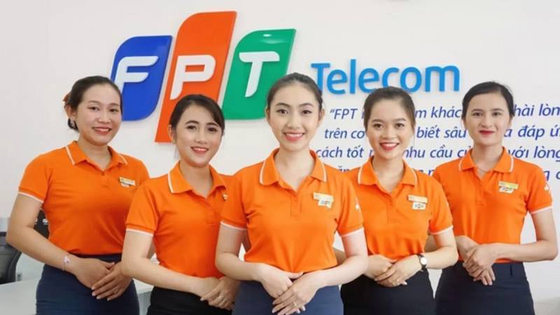 mẫu đồng phục fpt