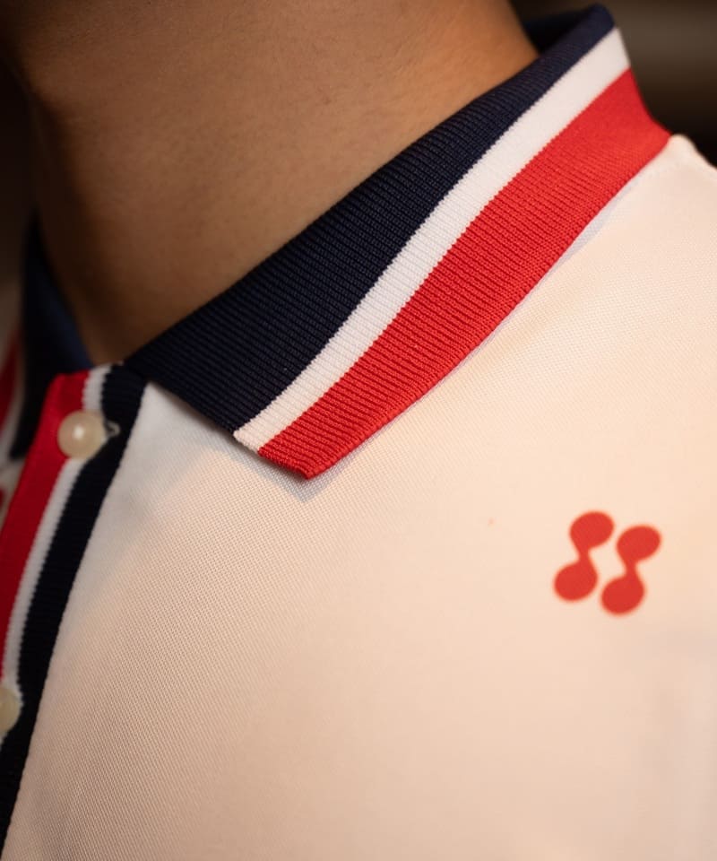 dong-phuc-cong-ty-mau-trang-phoi-hoa-tiet-do 13