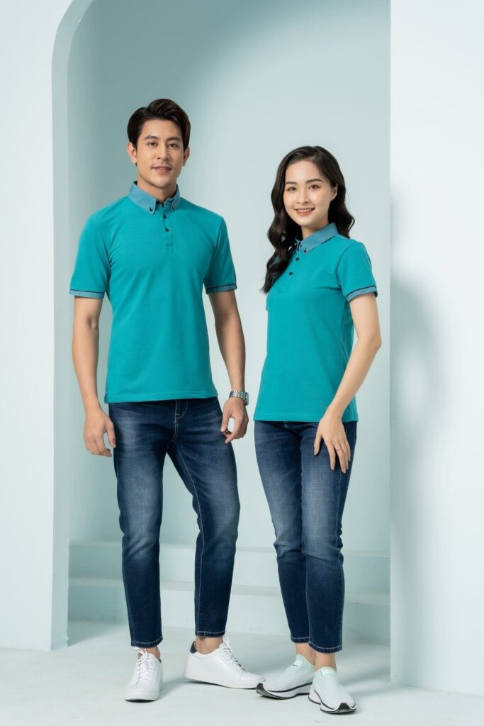 Chất liệu đồng phục sử dụng là các dòng vải như vải cotton, lacoste, Pique Cool,..