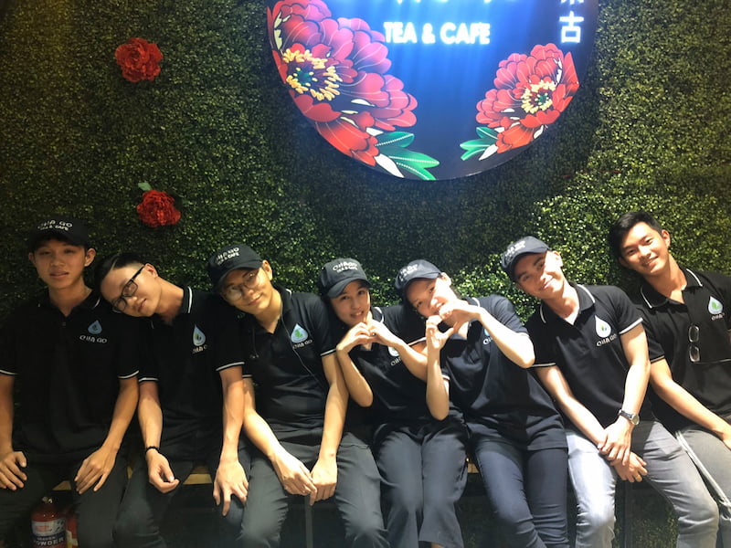 Thiết kế đồng phục chago với cổ bẻ thanh lịch