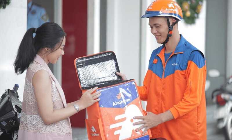 Túi đựng hàng của Ahamove thiết kế đơn giản, tiện dụng