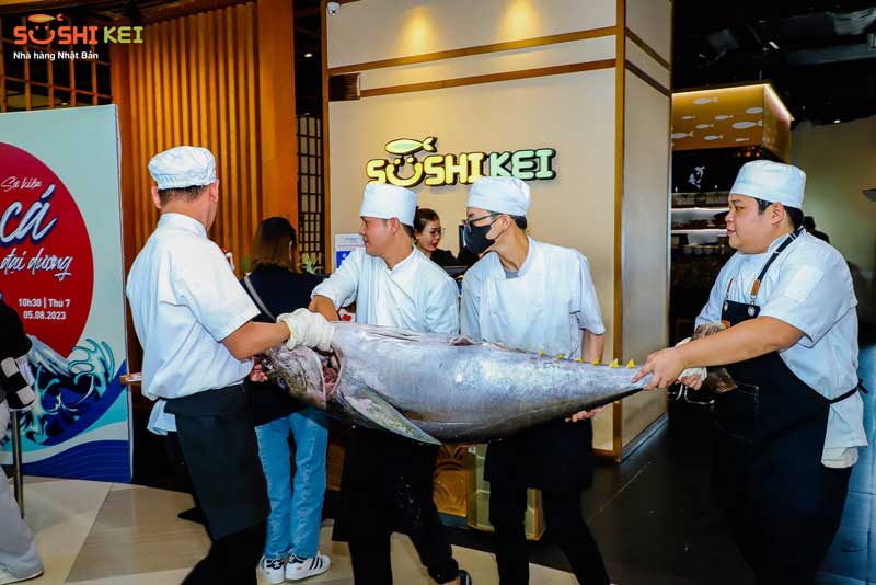 Mẫu áo đồng phục cho đầu bếp nhà hàng Sushi Kei thanh lịch