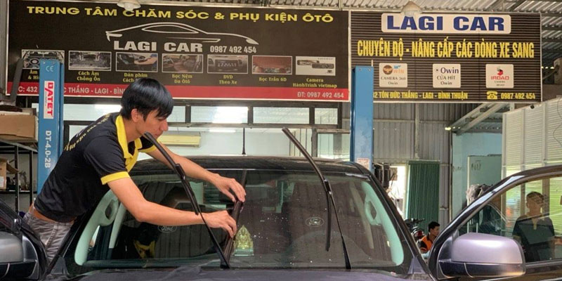 Áo đồng phục gara ô tô Lagi Car màu đen dáng basic