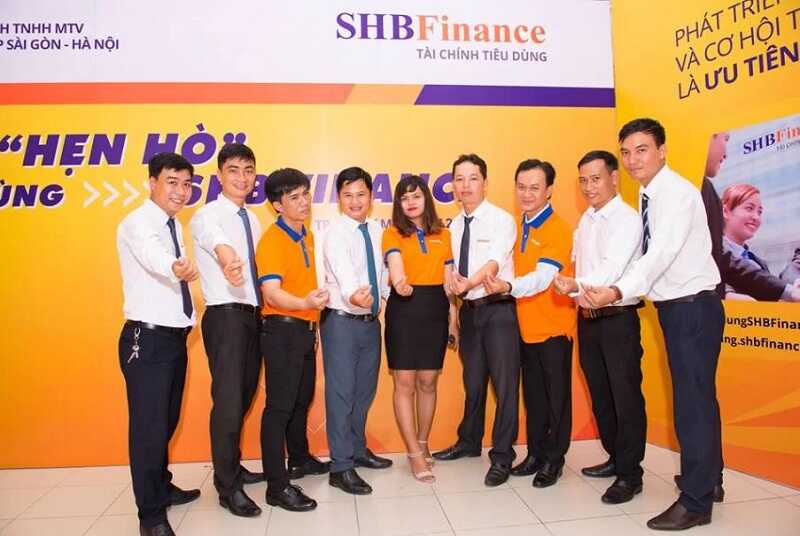Áo thun sự kiện riêng cho nhân viên ngân hàng SHB