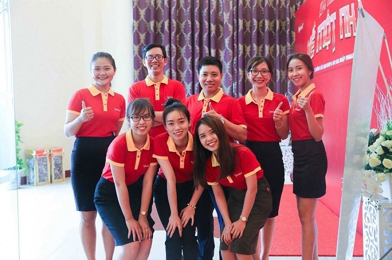 Đồng phục nhân viên bán hàng Winmart