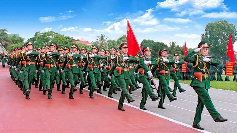 Đồng phục quân đội thể hiện sự tự tôn dân tộc