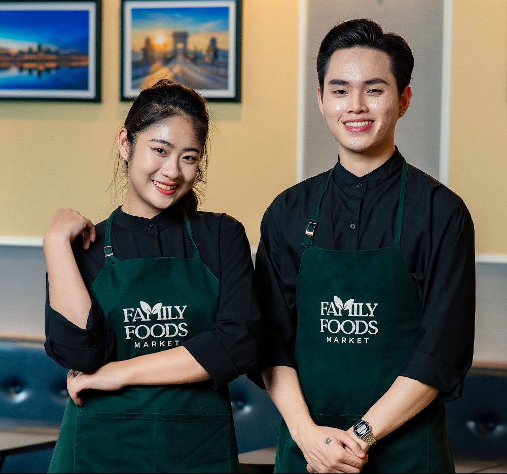 ao-dong-phuc-den-phoi-tap-de-xanh-la-dam-cho-nhan-vien-nha-hang-ava