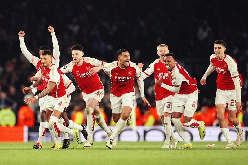 Áo bóng đá CLB Arsenal đẹp cá tính với sắc trắng đỏ