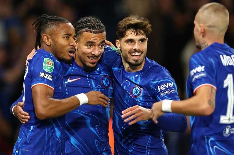 CLB Chelsea với mẫu áo đấu đẹp, hình in tinh xảo