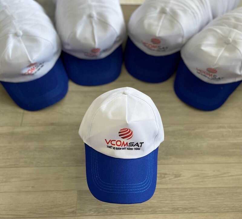 Mẫu đồng phục mũ lưỡi trai có in logo và hoạ tiết
