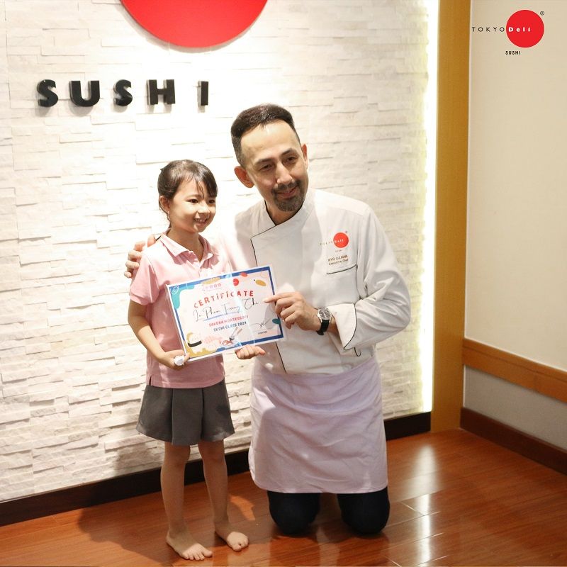 Mẫu áo bếp hiện đại đồng phục nhà hàng Tokyo Deli