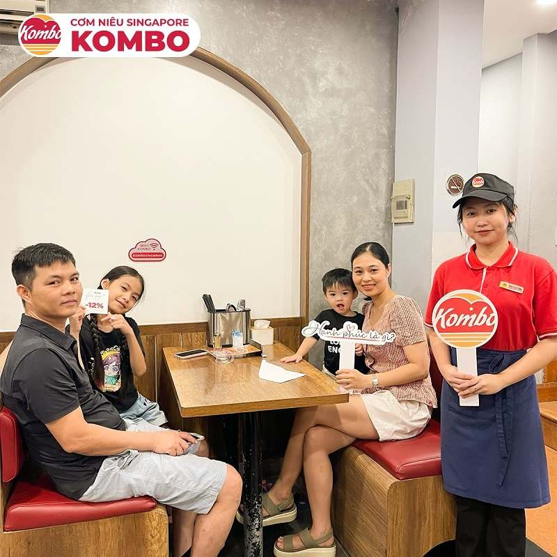 Áo polo đồng phục nhà hàng Cơm Niêu Singapore thiết kế đẹp