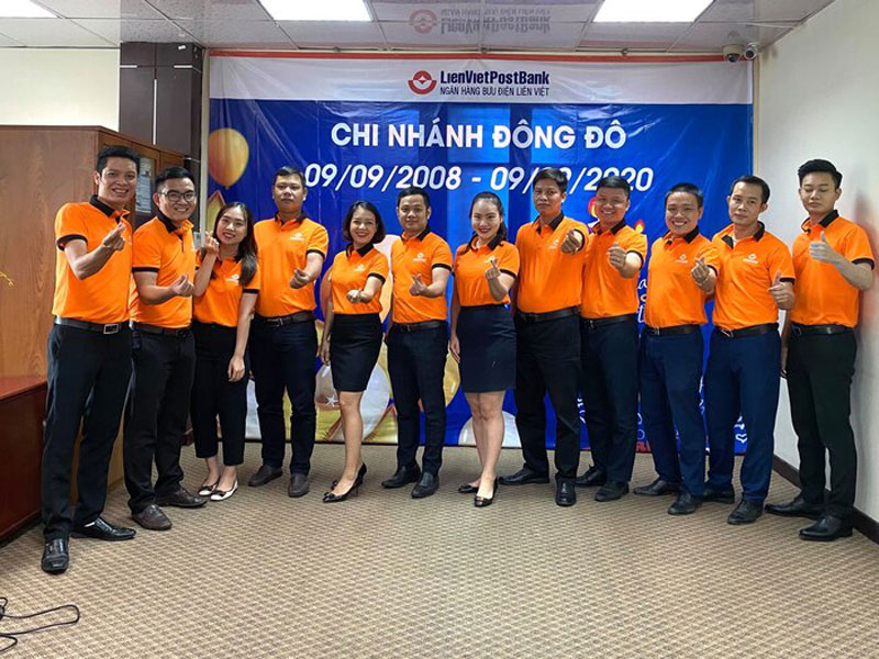 Áo thun có cổ đồng phục LP bank