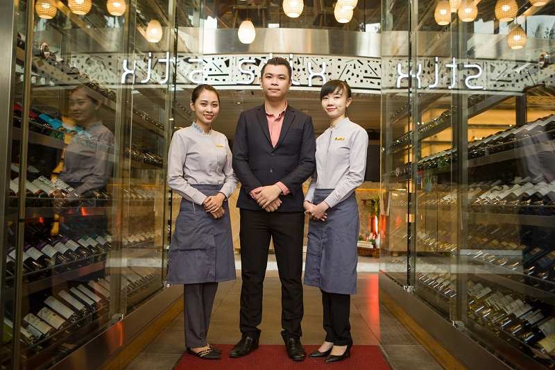 Đồng phục tạp dề màu ghi thanh lịch, thiết kế đơn giản