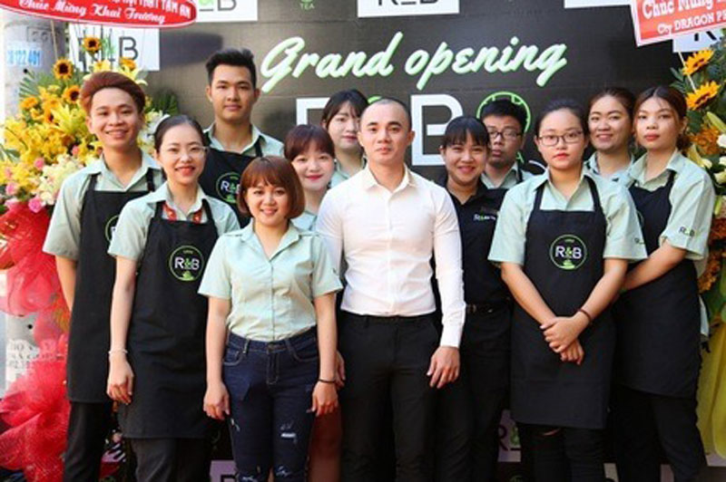 Áo sơ mi đồng phục nhân viên R&B màu xanh mint