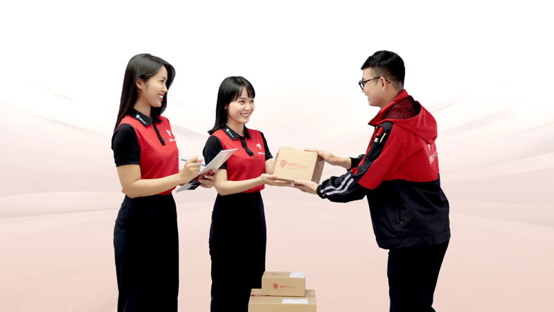 Mẫu đồng phục 247 Express với chất liệu vải cao cấp