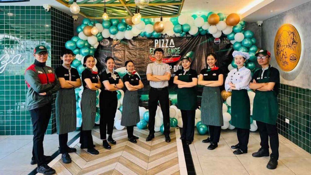 Mẫu đồng phục nhà hàng The Pizza Company