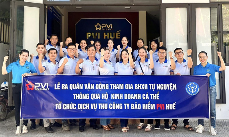Áo polo đồng phục màu xanh PVI