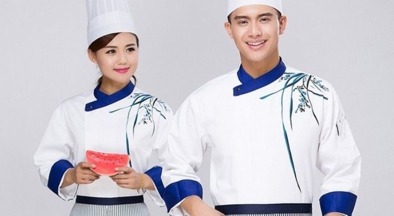 Áo bếp nữ cách tân mang vẻ đẹp hiện đại