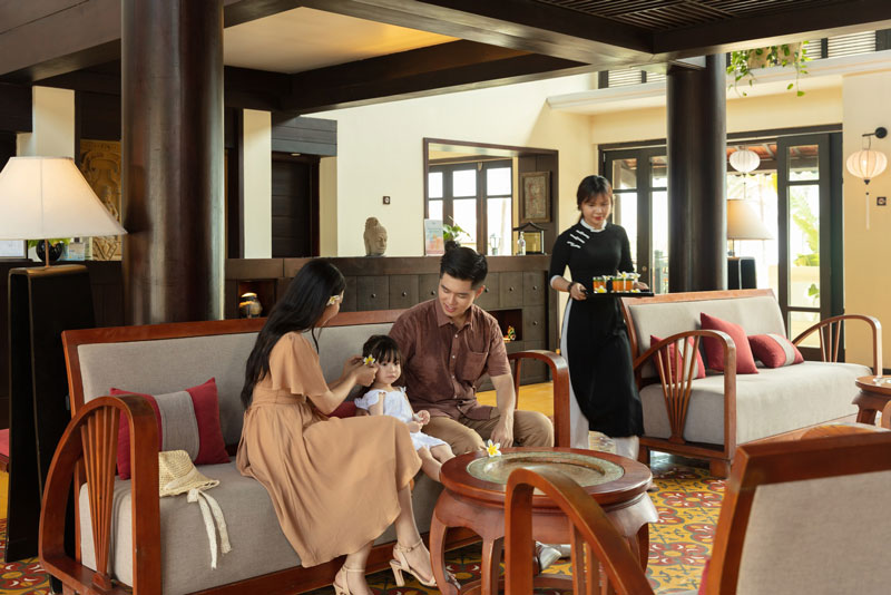 Áo dài đồng phục Victoria Hoi An Resort