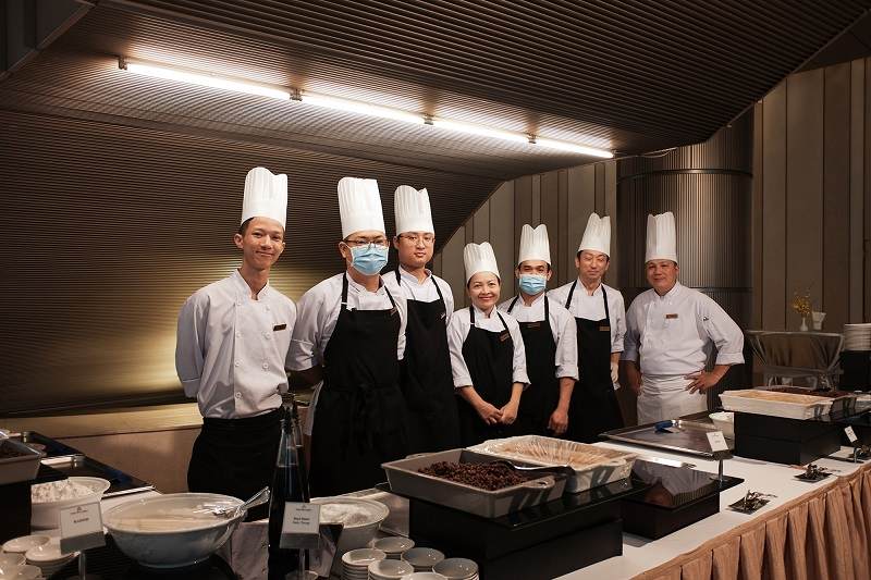 Áo bếp đồng phục khách sạn Hotel Nikko Saigon truyền thống