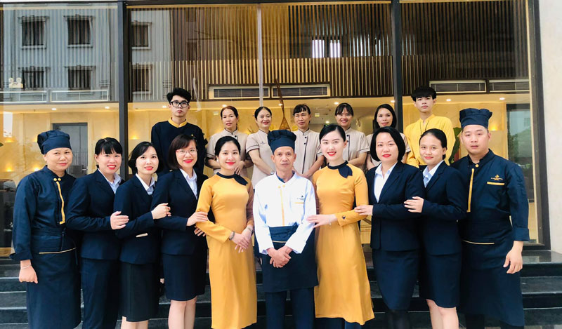 Đồng phục bellman New Century Hạ Long