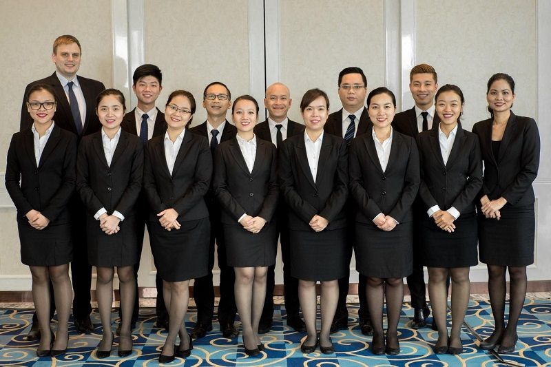 Đồng phục khối công sở khách sạn Reverie Sài Gòn