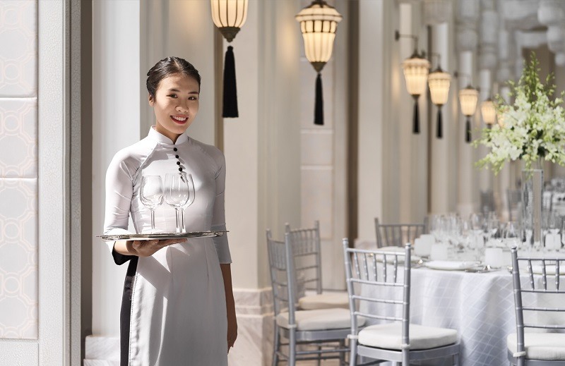 Áo dài FO đồng phục khách sạn InterContinental Danang Sun Peninsula Resort