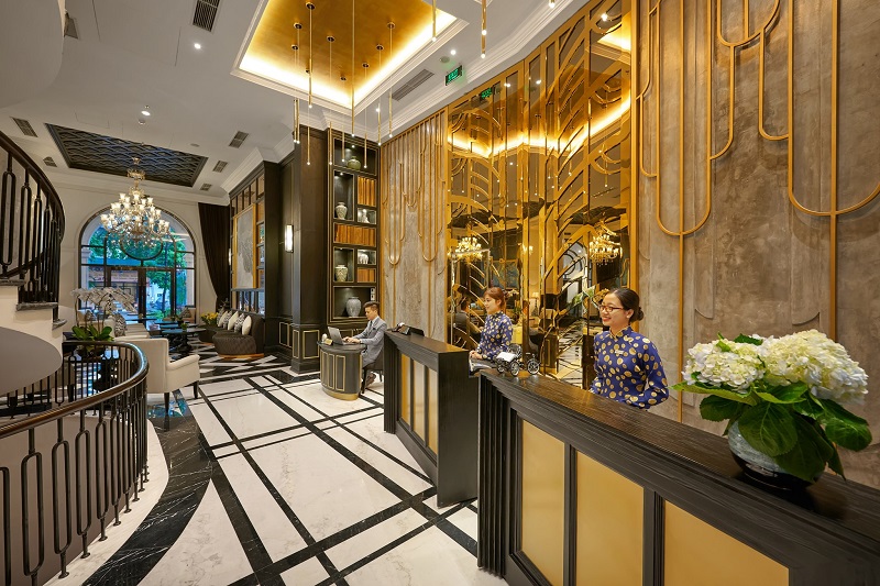Đồng phục khách sạn The Oriental Jade Hotel cho vị trí lễ tân