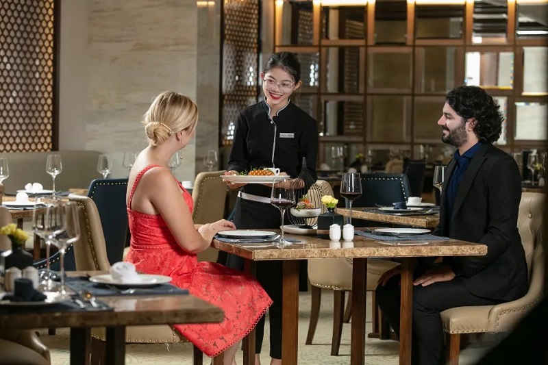 Đồng phục khách sạn The Oriental Jade Hotel cho nhân viên phục vụ