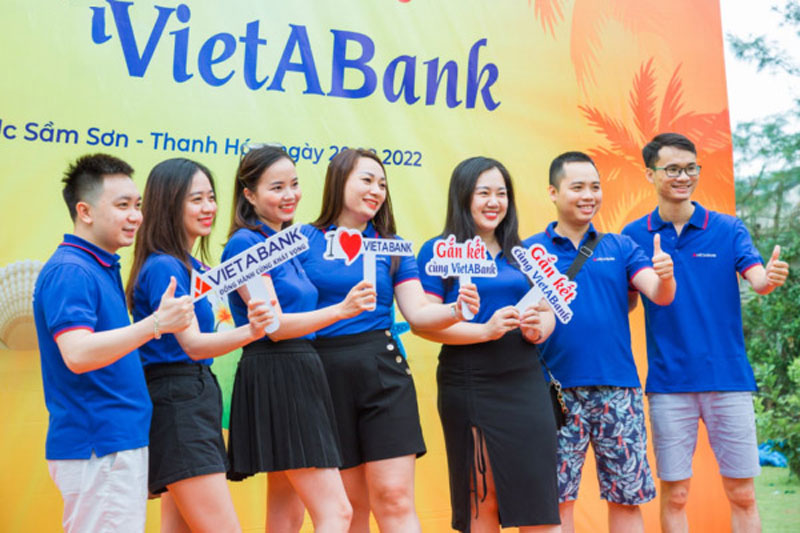 Áo thun đồng phục có cổ Việt Á Bank