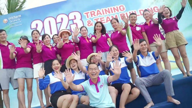 Đồng phục team building công ty Diana