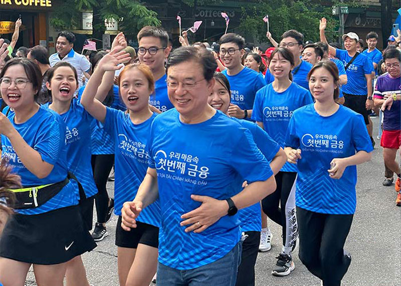 Áo thun đồng phục Woori