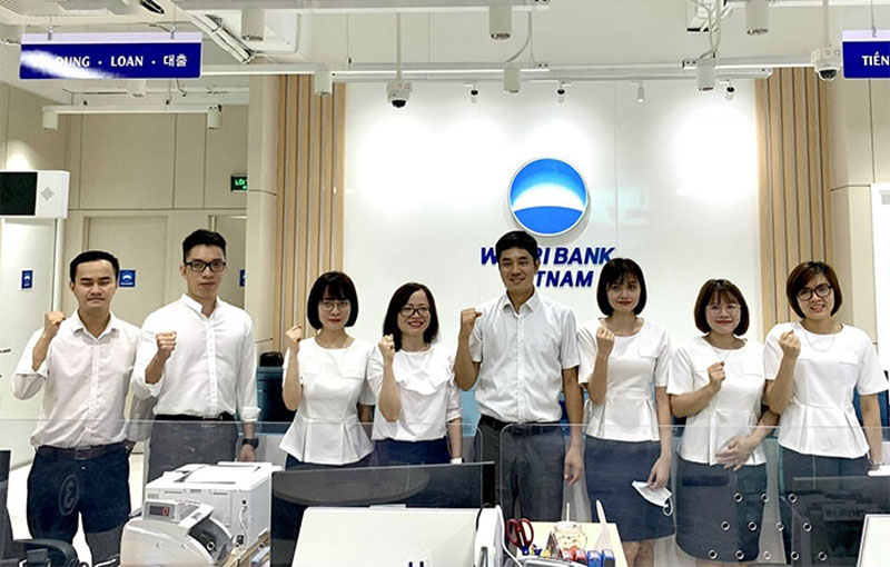 Áo sơ mi đồng phục Woori Bank