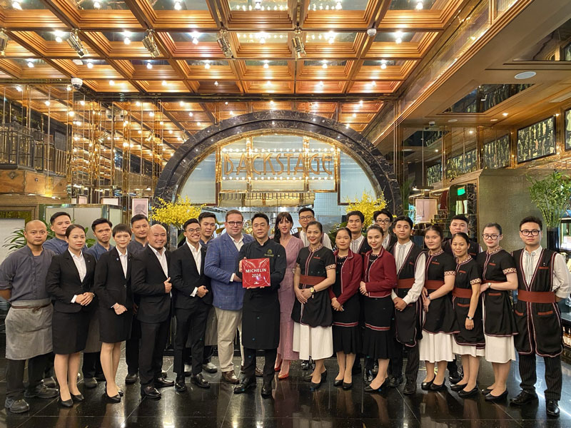 Vest đồng phục Capella Hanoi
