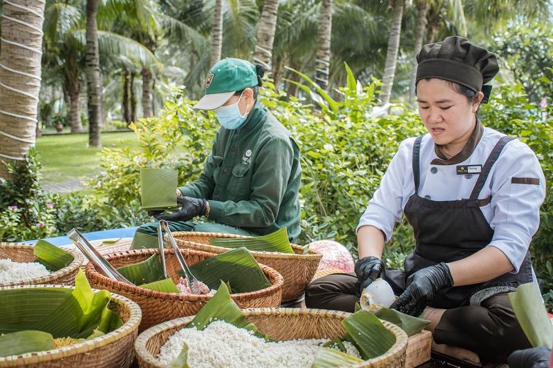Áo bếp đồng phục khách sạn Muine Bay Resort truyền thống