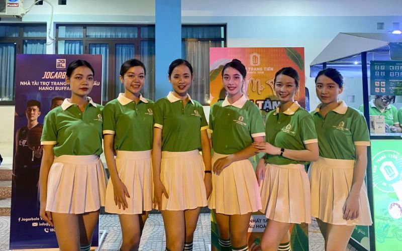 Áo thun đồng phục quán kem