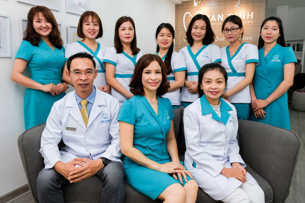 Handy Uni - Xưởng may đồng phục nha khoa chất lượng, giá tốt