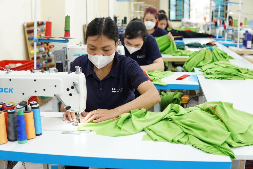 Handy Uni - Đơn vị may sườn xám nhà hàng Trung Hoa giá tốt, uy tín