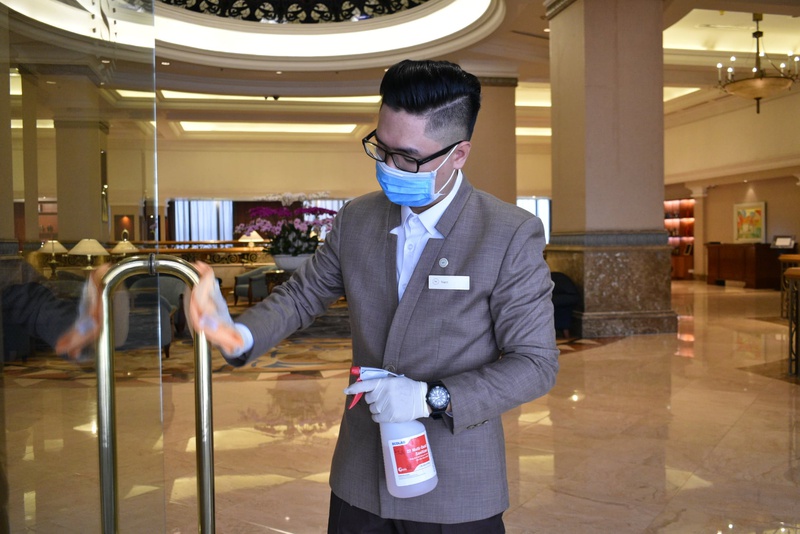 Đồng phục khách sạn Sheraton