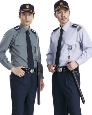 Đồng phục bảo vệ khách sạn kết hợp với phụ kiện