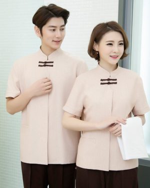 Đồng phục buồng phòng khách sạn màu be cổ tàu họa tiết