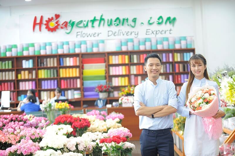 Nên đặt đồng phục dự trù dư 10% số lượng nhân viên hiện có