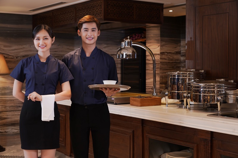 Đồng phục khách sạn giúp nâng cao chất lượng dịch vụ từ hình thức