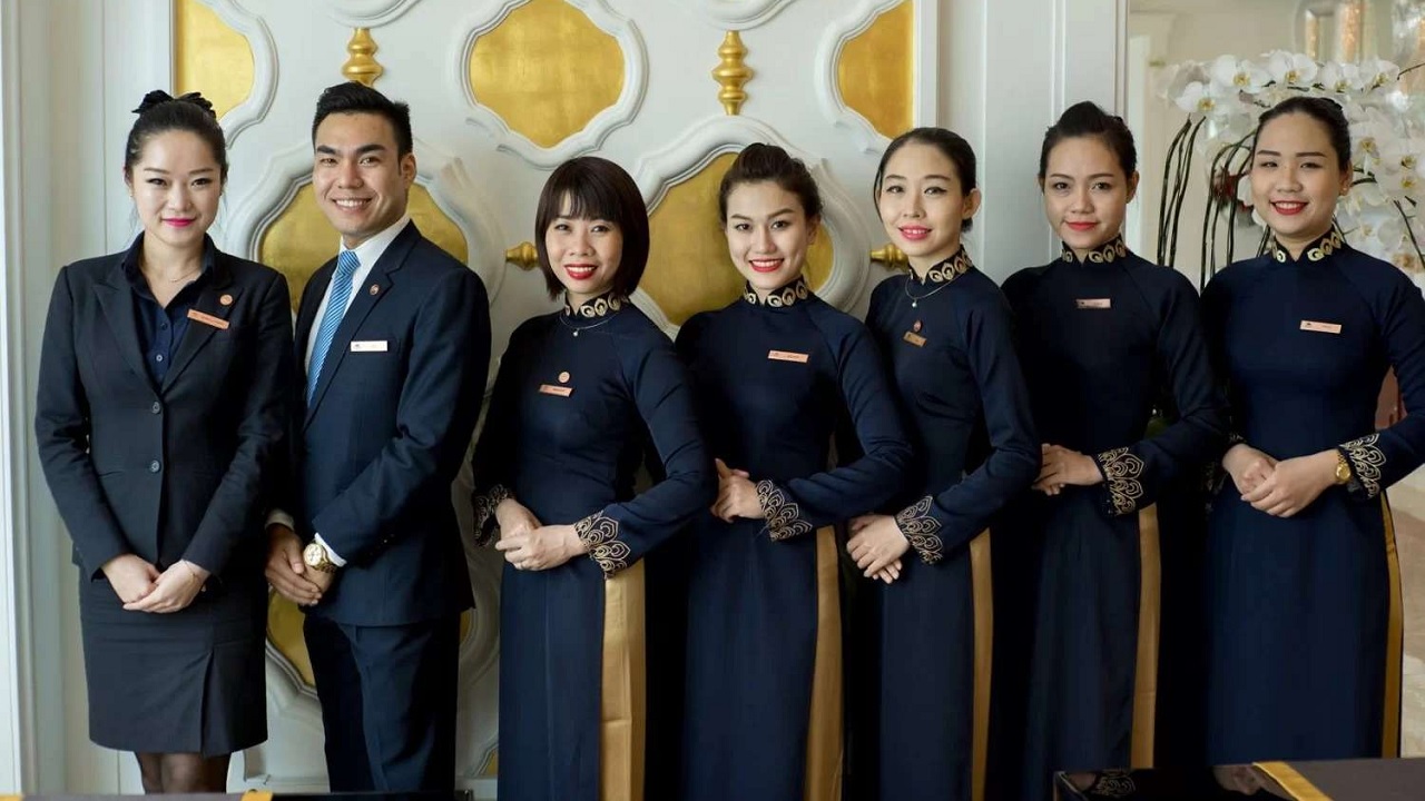 đồng phục lễ tân nhà hàng
